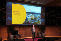 Anders welcomes the attendees